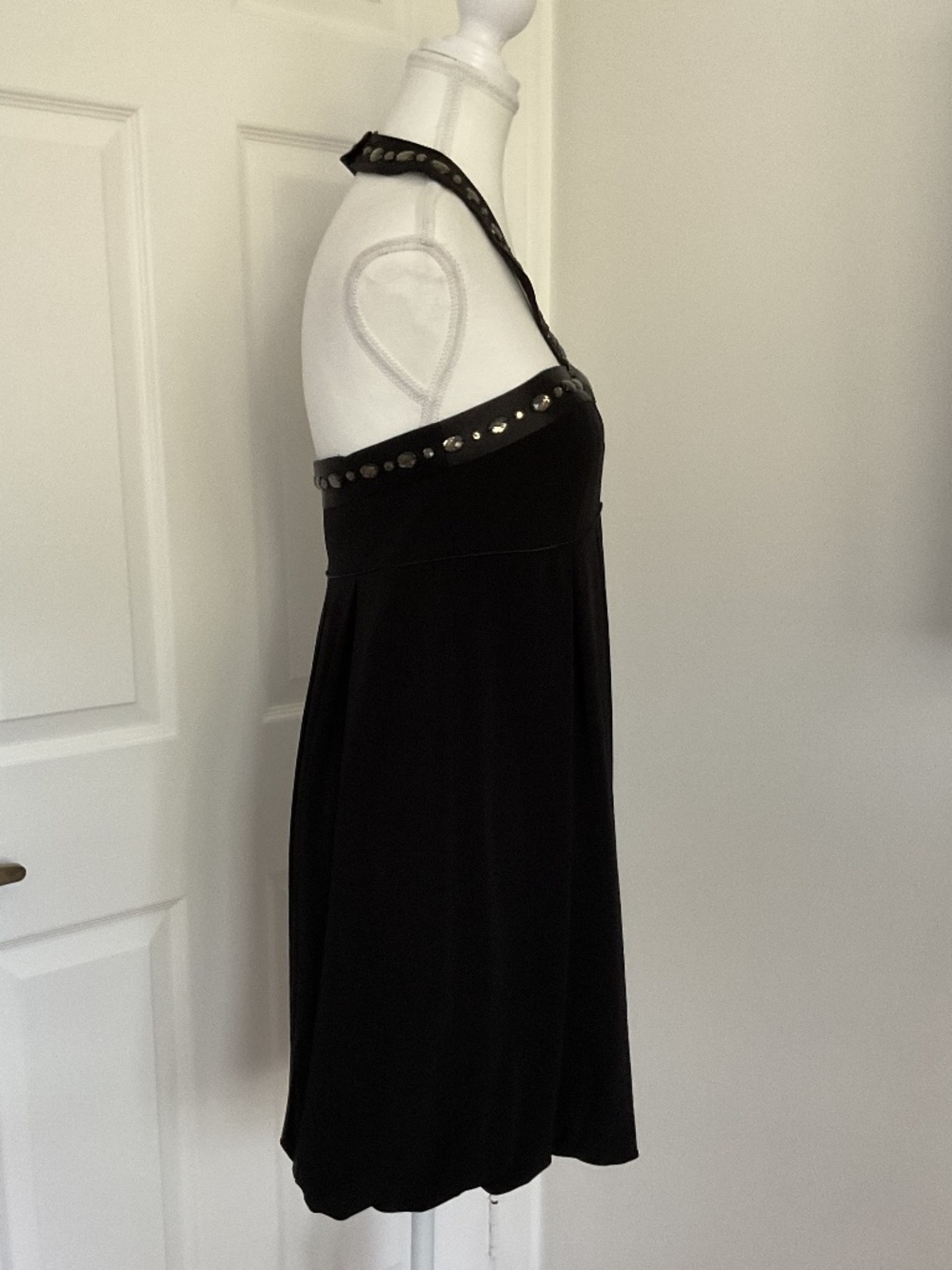 ✨Laundry By Design Black Jewelled Halter Bubble Hem Dress - size 4 - Picture 5 of 12